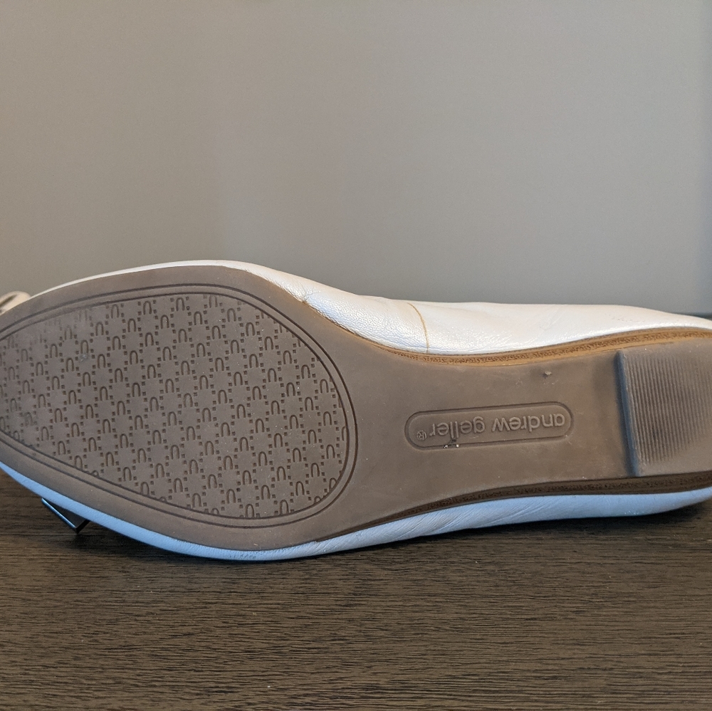 Ivory flat size 6 - Picture 9 of 11